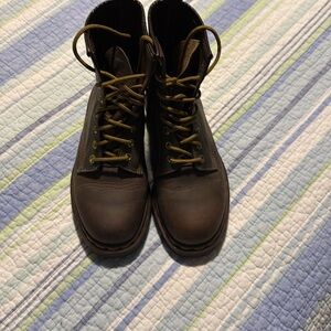 Dr. Martens Brown Leather Boots Women Size 6/Men’s Size 4